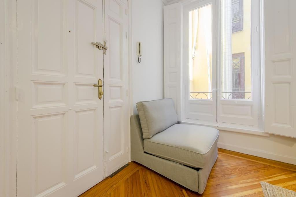 Petite E Chic Loft Para 3 En El Corazon De Madrid Exteriér fotografie